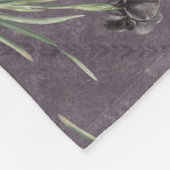 Black Iris on an antique tapestry Fleece Deken (Hoek)