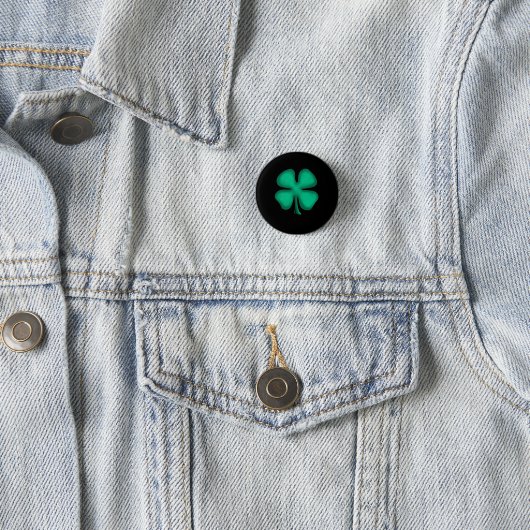 Black Irish small button (In situ)