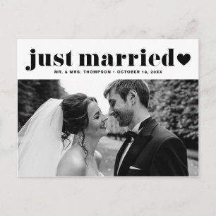 Black Just Married Retro Bold Typografie Foto Briefkaart