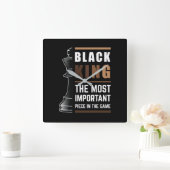 Black King is het belangrijkste stuk in het spel 1 Vierkante Klok (Huis)