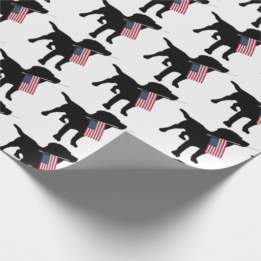 Black Lab Dog holding USA Flag, 4 juli Cadeaupapier (Hoek)