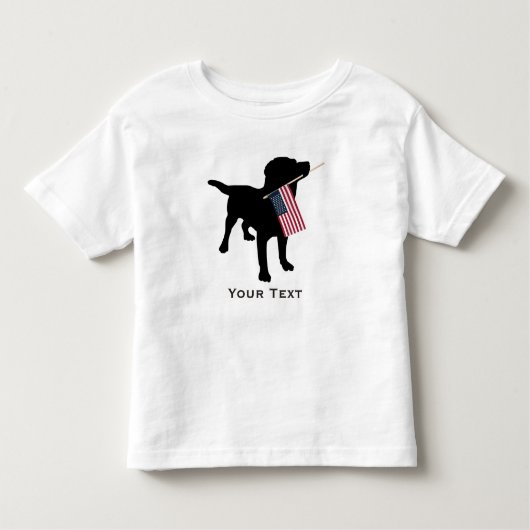 Black Lab Dog holding USA Flag, 4 juli Kinder Shirts (Voorkant)