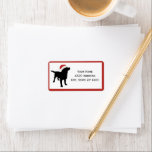 Black Lab Hond met Santa Christmas-Pet Etiket<br><div class="desc">Schattigee zwarte labohond met een kerstmis Pet ontwerp - ideaal voor labrador retriever en hondenliefhebbers - gegarandeerd een glimlach op hun gezicht. Personaliseer met uw aangepaste tekst - naam, kerstgroeten of verwijder gewoon de tekst. Bekijk ook onze andere black lab en hondenontwerpen - klik op de Colorfulgalshop logo hieronder en...</div>