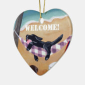 Black Lab Puppy Slaping door woede Keramisch Ornament (Links)