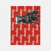 Black Lab Santa Dog met aangepaste naam Kerstmis Fleece Deken (Voorkant)