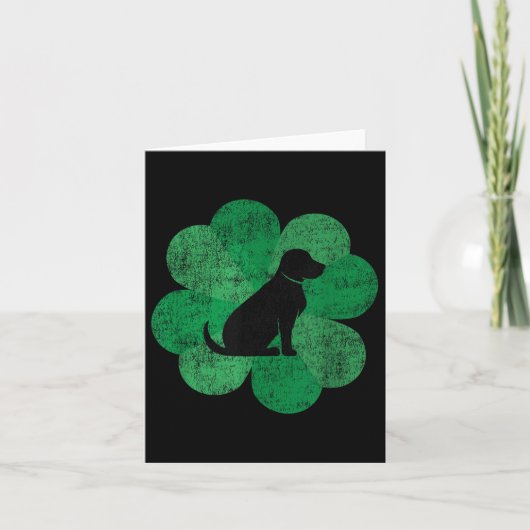 Black Lab St. Patricks Day Shirt - Retro Labrador Kaart (Voorkant)