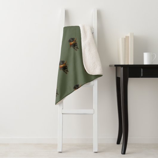 Black Labrador and Pheasant Sherpa Blanket Sherpa Deken (In situ)