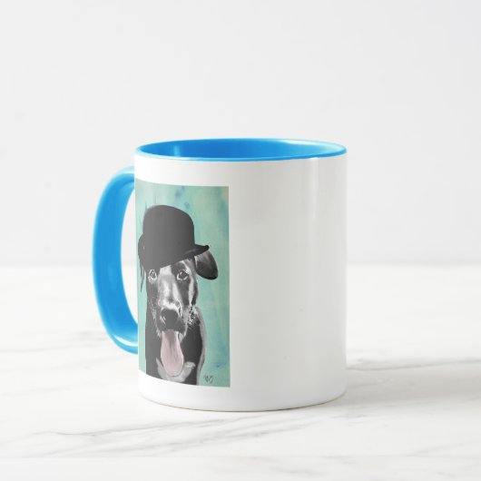 Black Labrador in Bowler Pet Mok (Voorkant links)