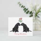 Black Labrador Mistletoe Cute Dog Puppy Feestdagenkaart (Staand voorkant)