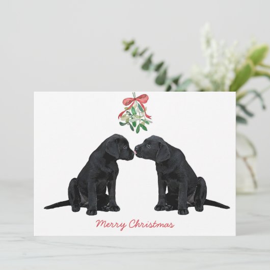 Black Labrador Mistletoe Cute Dog Puppy Feestdagenkaart (Staand voorkant)