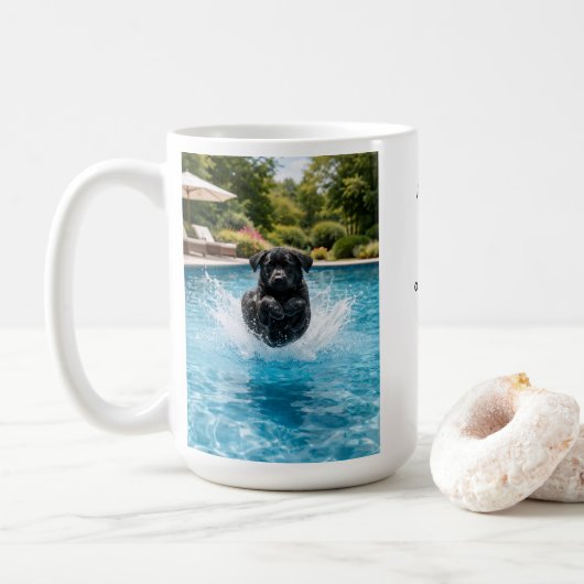 Black Labrador Puppy Pool Plunge Koffiemok (Met donut)