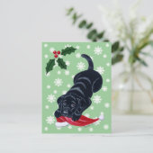 Black Labrador Puppy & Santa Hat Kerstmis Feestdagenkaart (Staand voorkant)