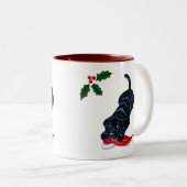 Black Labrador Puppy & Santa Hat Kerstmis Tweekleurige Koffiemok (Voorkant rechts)