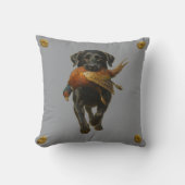 Black Labrador Retriever & Pheasant throw cushion Kussen (Voorkant)