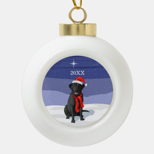 Black Labrador Retriever Santa Hat & Scarf Keramische Bal Ornament (Voorkant)