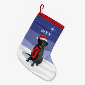 Black Labrador Retriever Santa Hat & Scarf Kleine Kerstsok (Voorkant (Hangend))