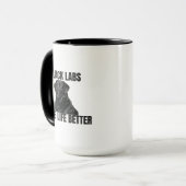 Black Labs Make Life Better – Coffee Mug Mok (Voorkant links)