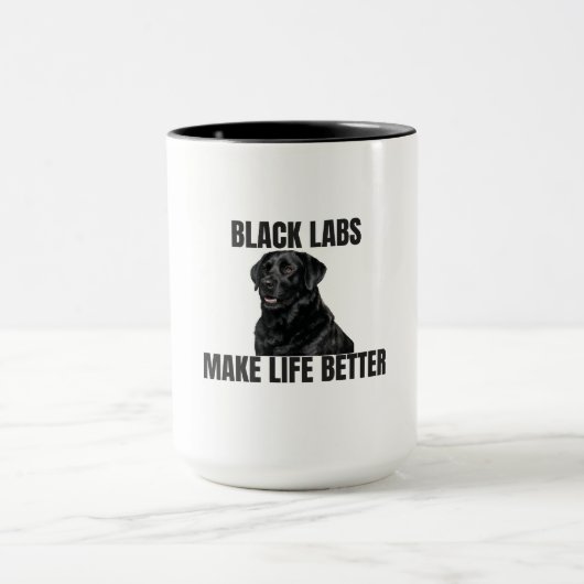 Black Labs Make Life Better – Friendly Black Lab Mok (Midden)