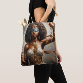 Black Lady Justice Holding Scales and Sword Art Tote Bag (Dichtbij)