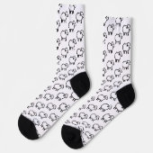 Black Line Sheep – Cozy Animal Ink Design on Sokken (Links)