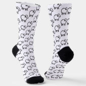 Black Line Sheep – Cozy Animal Ink Design on Sokken (Gebogen)