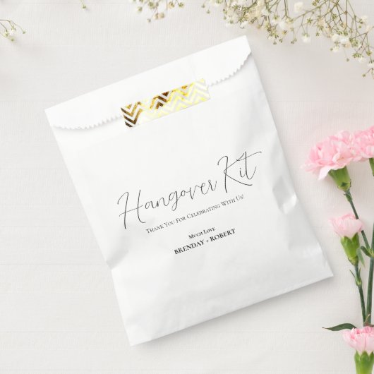 Black linen Simple Script Hangover Recovery Kit Bedankzakje (Gezegeld)