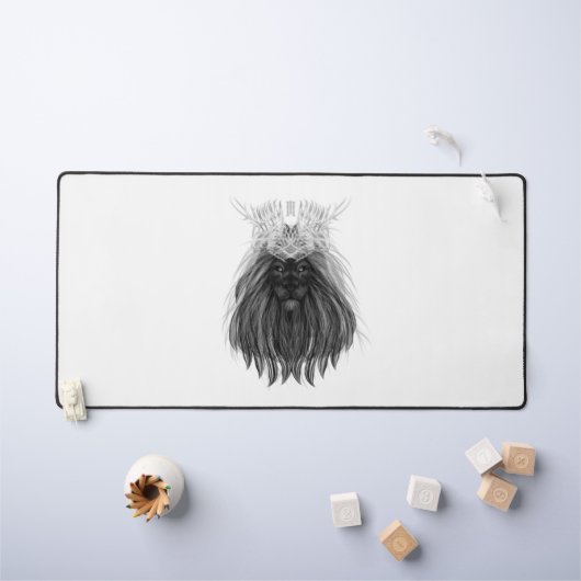 Black Lion met Antlers Crown en Monogram Bureaumat (Kindertafel)