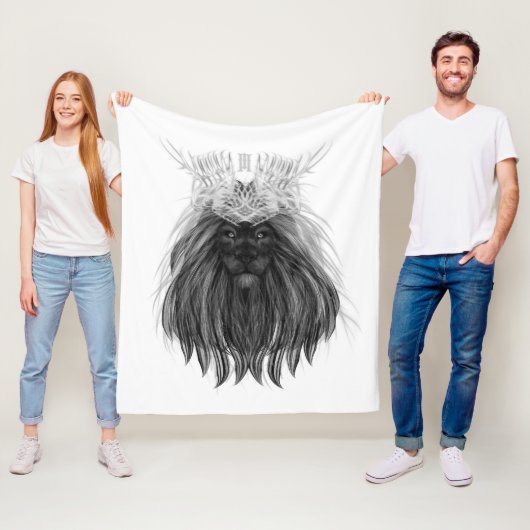 Black Lion met Antlers Crown en Monogram Fleece Deken (In situ)