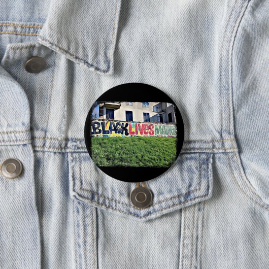 Black Lives Matter Button (In situ)