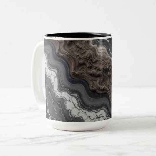 Black Marble Abstract Coffee Mug – Modern mug Tweekleurige Koffiemok (Voorkant links)
