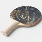 Black Marble & Gold Stone Stone Monogram Tafeltennisbatje (Voorkant Gekanteld)