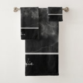 Black Marble Silver Trim Monogram Mannen Bad Handdoek (Insitu)