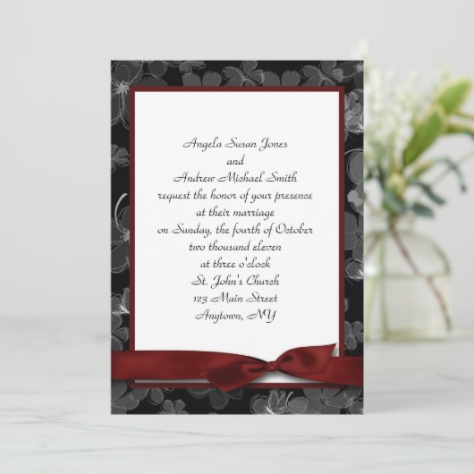 Black Maroon Bow Uitnodiging (Staand voorkant)