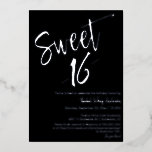 Black Minimalist Sweet 16th Birthday Party Silver Folie Uitnodiging<br><div class="desc">Creëer een persoonlijke en fantastische, knappe en minimalistische Sweet 16de verjaardagsfeestdag uitnodiging voor die speciale verjaardagsjongen of -meisje! Deze uitnodiging bevat een ruim en mooi kalligrafiescript met een echte zilveren folie en een zwarte achtergrond. U kunt het met uw eigen tekst gemakkelijk aanpassen en het aanpassen aan uw het houden...</div>