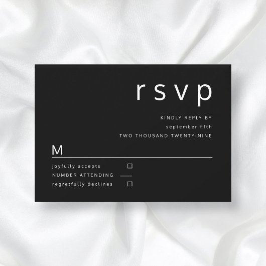 Black Minimalist Typography Wedding RSVP Kaartje