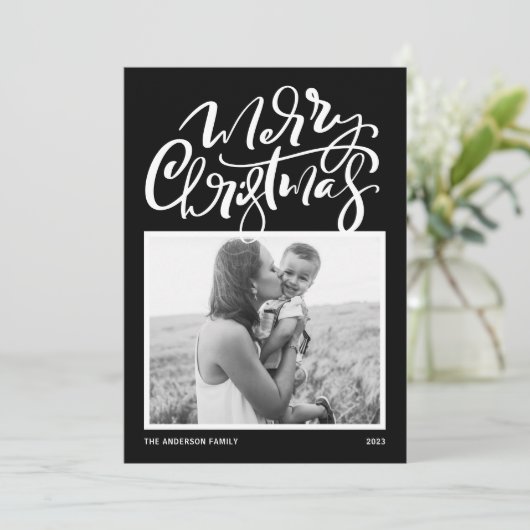 Black Modern Calligraphy Photo Merry Kerstry Feestdagenkaart (Staand voorkant)