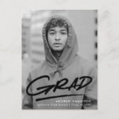 Black Modern Dashed Afstudeerder Photo Graduparty Uitnodiging Briefkaart (Voorkant)