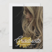 Black Modern Minimalist Graduation Aankondiging (Voorkant)