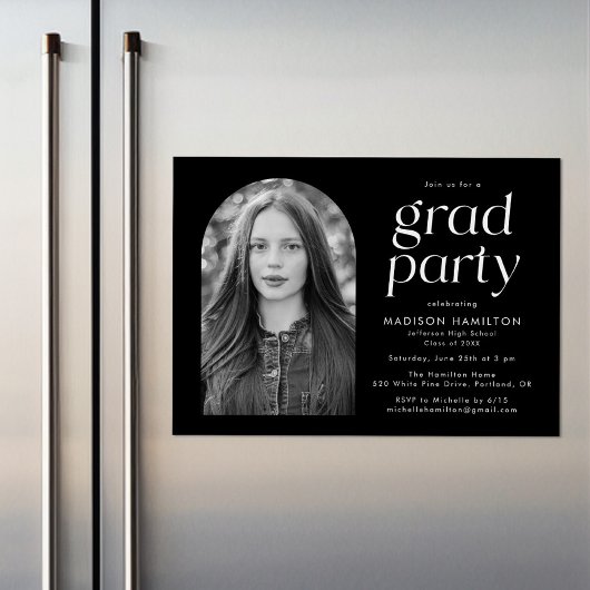 Black Modern Minimalist Photo Graduparty Magnetische Uitnodiging