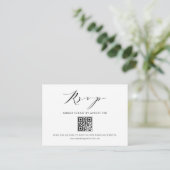 Black Modern Minimalist Script QR-code RSVP Informatiekaartje (Staand voorkant)