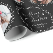 Black Modern Script Merry Christmas Family 6 photo Cadeaupapier (Rol Hoek)