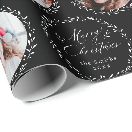 Black Modern Script Merry Christmas Family 6 photo Cadeaupapier (Rol Hoek)