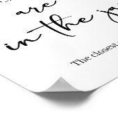 Black Modern Simple Script Baby Shower Guess Game Poster (Hoek)