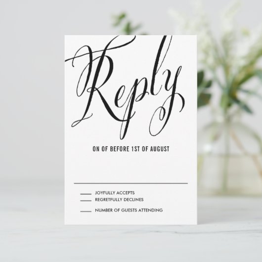 Black Mr. en Mrs Elegant Script Wedding RSVP (Staand voorkant)