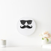 Black Mustache and Sunglasses Wall Clock Ronde Klok (Huis)
