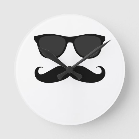 Black Mustache and Sunglasses Wall Clock Ronde Klok (Voorkant)