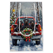 Black Newfoundland Christmas Red Truck Holiday Medium Cadeauzakje (Achterkant)