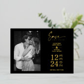 Black Nice Trend Romantic Weddenschap Couple Foto Folie Uitnodiging (Staand Voorkant)