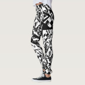 black on white on black leggings (Links)