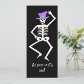 Black Paarse Halloween Skeletdansende Botten Kaart (Staand voorkant)